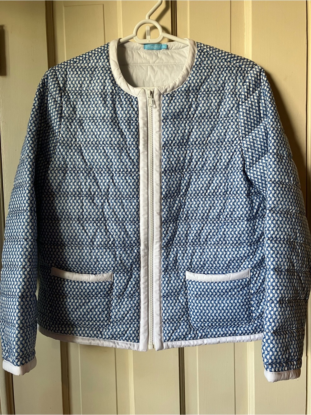 J. McLaughlin Blue & White Geometric Quilted Full-Zip Nylon Jacket XS - Picture 1 of 5